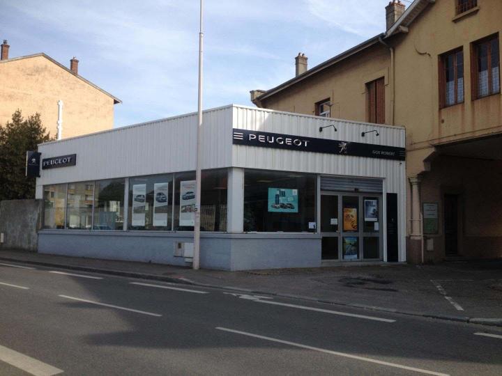 Un garage spécialisé dans les voitures Peugeot